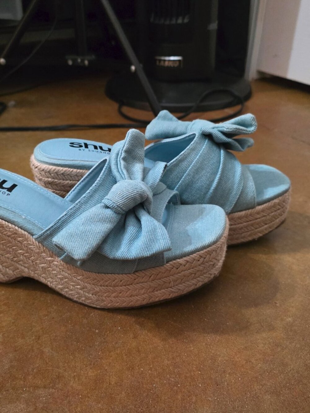 SHU SHOP platform wedges in blue
